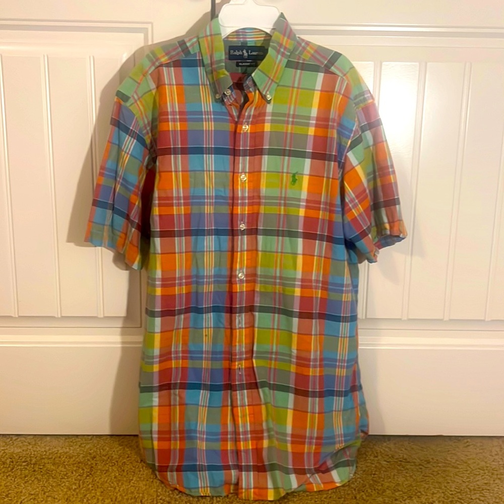 Colorful Ralph Lauren Short Sleeve Shirt Classic Fit Medium.